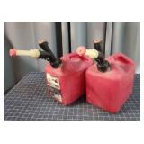 P3 2pc Briggs & Straton Gas cans 2 Gallon cap.