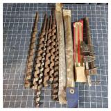 T4 10pc (1) bar clamp, (8) auger bits, (1) pack of