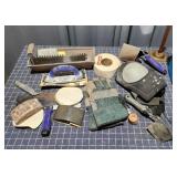 T2 10pc Drywall sanders, Corner Knives , knee pads
