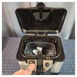 M4 Oster Deep Fryer 120v
