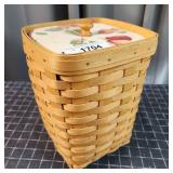 I2 Longaberger Basket 7x7x11" Covered