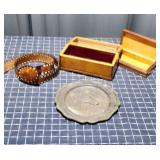 Q2 4pc (2) Wood boxes, leather belt & buckle, Hors