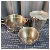 L4 4pc Stainless Cookware (2) Large pans, bucket,