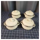 T1 4pc Megaware covered dishes 1/2 Quart Cream col