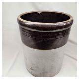 R2 Earthenware Crock 8 gal