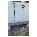 YD 2 Strait & Curved Handle Snow Shovels