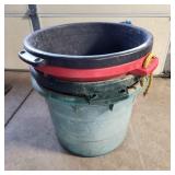 YD 4pc livestock buckets approx 10 gal