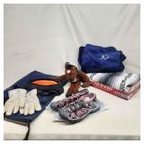 T6 7pc Ladies Sandals, (2) blankets, Gloves,
