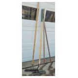 YD 4 Garden Rakes