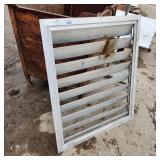 YD Louvered barn vent s32x38"
