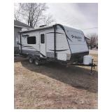 2015 Prowler Lynx Camper by HARTLAND 18FT Tandem a