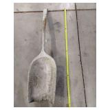 T3 1840s grain scoop