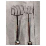 YD 2Pc Primitive Pitch forks