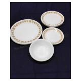 I2 15Pc Corelle Dishes buttlefry gold