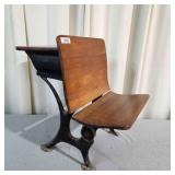 S2 Antique School Desk youth size cast / wooden