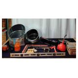 I3 16Pc Cauclk Drain snake Squares Level