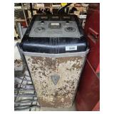 T1 fox bat. charger 17x17x41