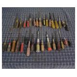 T2 34 pcs screw drivers