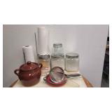 A Baking Supplies 2 Paper towel racks, 3 pi Strain