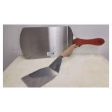 A Stainless Steel Pizza Pee Griddle Spatula Pizza