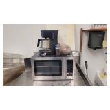 A Magic Chef Microwave Oven Model MCM1310SB, 20.5i