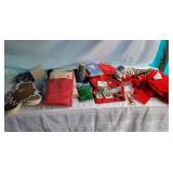 G Christmas Table Decor Tablecloths Place mats