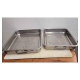 A 2pc Stainless Steel Rectangular Pan with hand 1