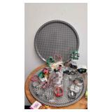 A 2 20in trays, Approx 50 C and more Small frostin