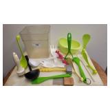 A Cambro 6 Quart Food Conta With Tenderizer Bastin