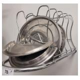 A Stainless Steel Wall Moun With 3 lids (9in, one