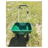 YD Scotts Fertilizer Spreader Turfbulder DLX