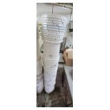 HOWELL MI 5 Gallon Buckets with lids