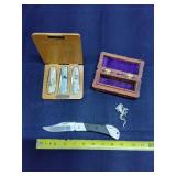 T2 4Pc Knives Folders Wood box Neclass 3 folders M