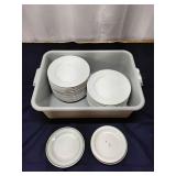I2 29pc Ultima China Ceramic Plates 6-7-9in