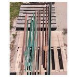 YD 17Pc Metal Fence  Post 36-78 Inches
