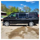 2001 Chevrolet Santa Fe Conversion Van 5.7 liter 2