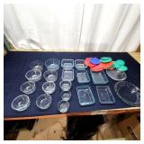 Nice collection of Pyrex glassware featuring two p