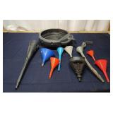 T4 - Oil Drain Pan with Assorted Funnels Collectio