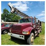 International 4800 4x4 Truck-Mounted Wel Internati