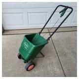 YD - Scotts Broadcast Spreader with Whe Scotts bra