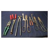 T2 - Vintage Hand Tool Lot - Tin Snips, Assortment