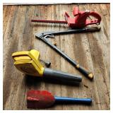 YD - Homelite Hedge Trimmer, Leaf Blower Lot of fo