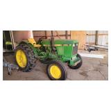 John Deere 1050