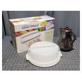 T5 - Rival Seal-a-Meal, Tupperware Cake Lot includ