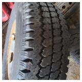 Yd - LT245/75R16 Load Range E Tire on St 3 truck t
