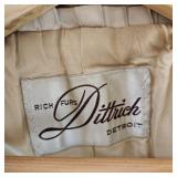 T1 - Dittrich Rich Furs Detroit Mink Sto Mink fur