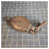 S2 - Wooden Block and Tackle Pulley with Single-sh