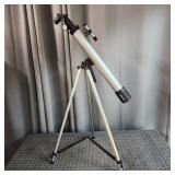 O2 - Vivitar Refractor Telescope with Tr Vivitar r