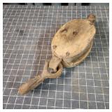 S2 - Wooden Block and Tackle Pulley with Single-sh