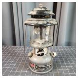 S2 - Coleman Unleaded Dual-Mantle Campin Coleman U